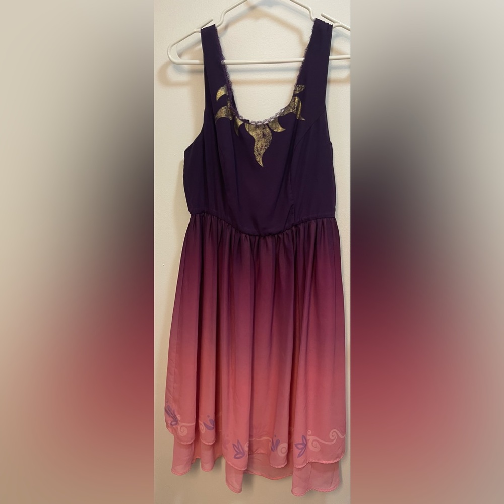 Tangled destination Disney her universe dress size L